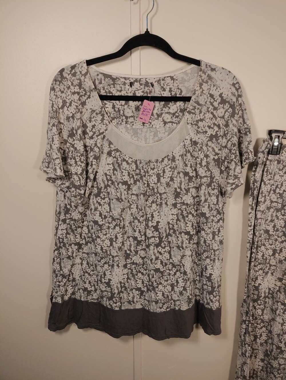 Simply Vera Vera Wang Large Grey/white Short Sleeve Capri Pajama Set - Picture 6 of 8